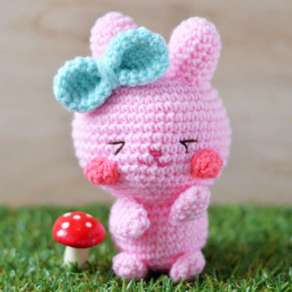 ichigo-easter-bunny-amigurumi